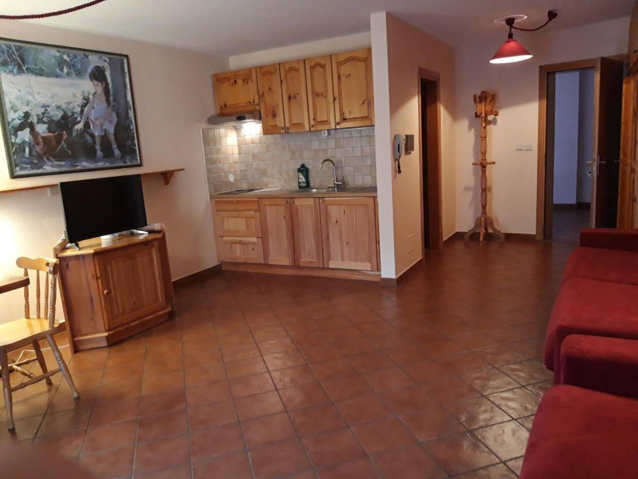 Residenze Sonnenschein Casa Rossa Aparthotel Villabassa Bagian luar foto