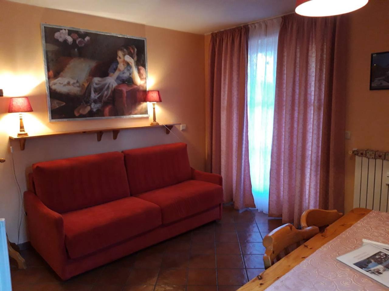 Residenze Sonnenschein Casa Rossa Aparthotel Villabassa Bagian luar foto
